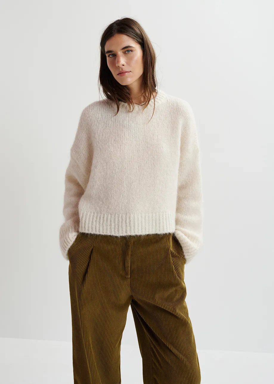 EA Griffin Knit with Detachable Collar in Off White