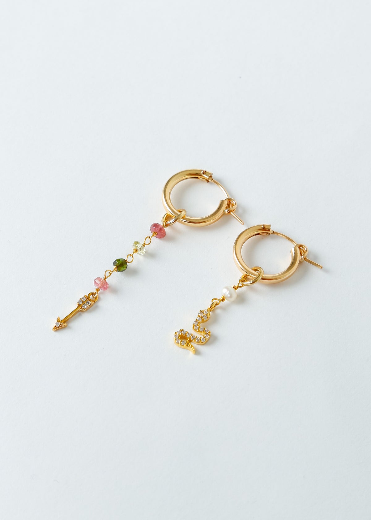 ZOI Isis Earrings in Pearl, Snake