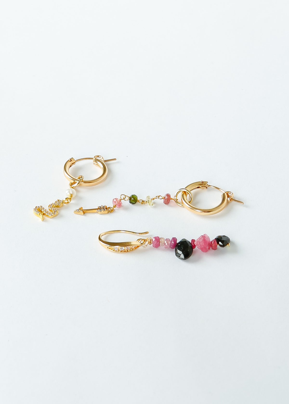 ZOI Isis Earrings in Pearl, Snake