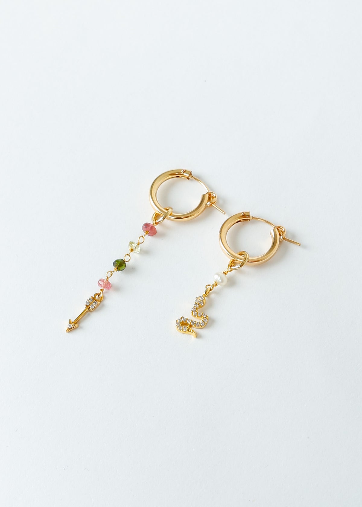 ZOI Isis Earrings in Pearl, Snake