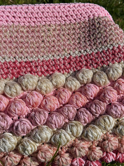 ND Popcorn Clutch in Pink