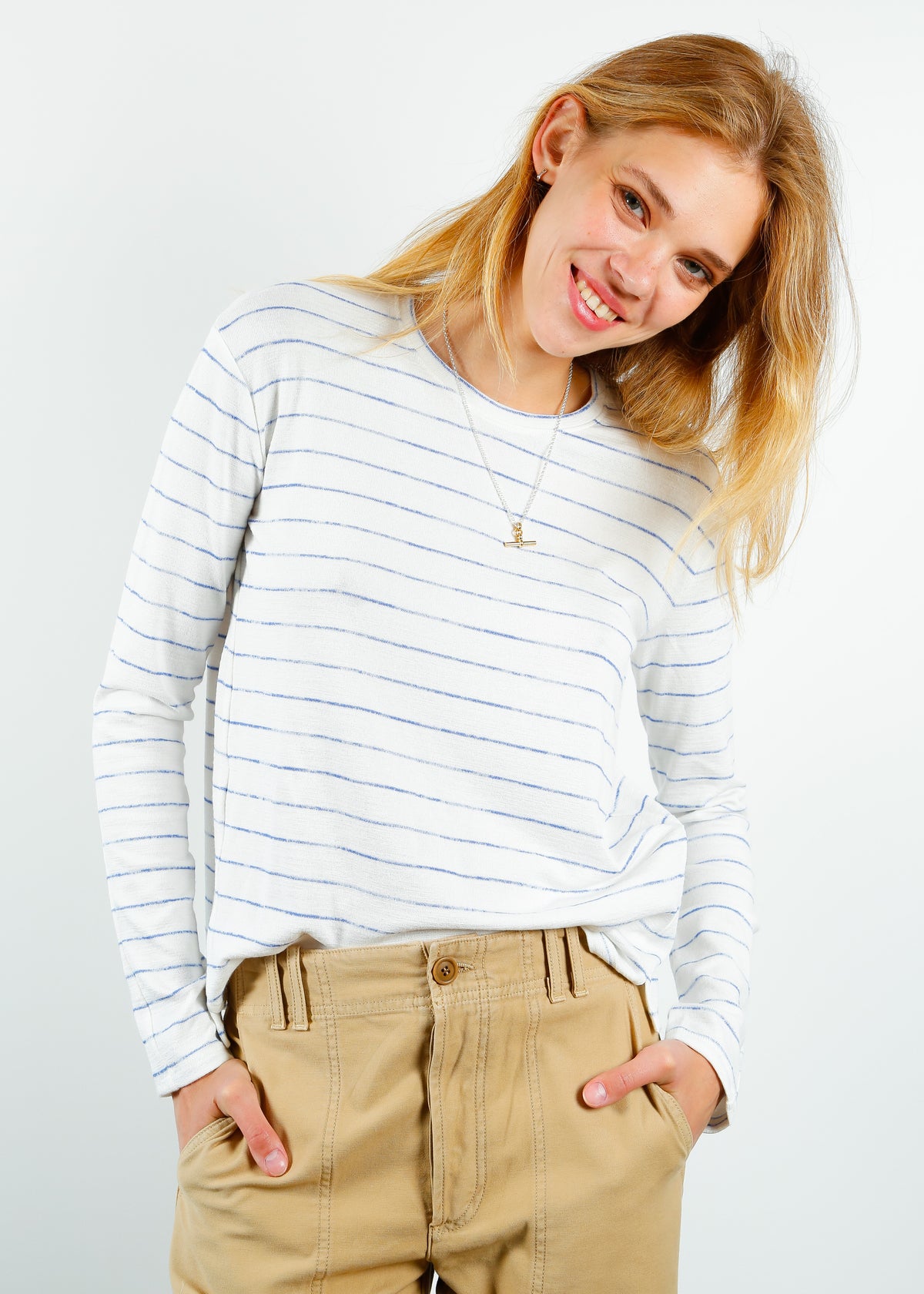 R&B The Knit Stripe Crew Neck in Blue White