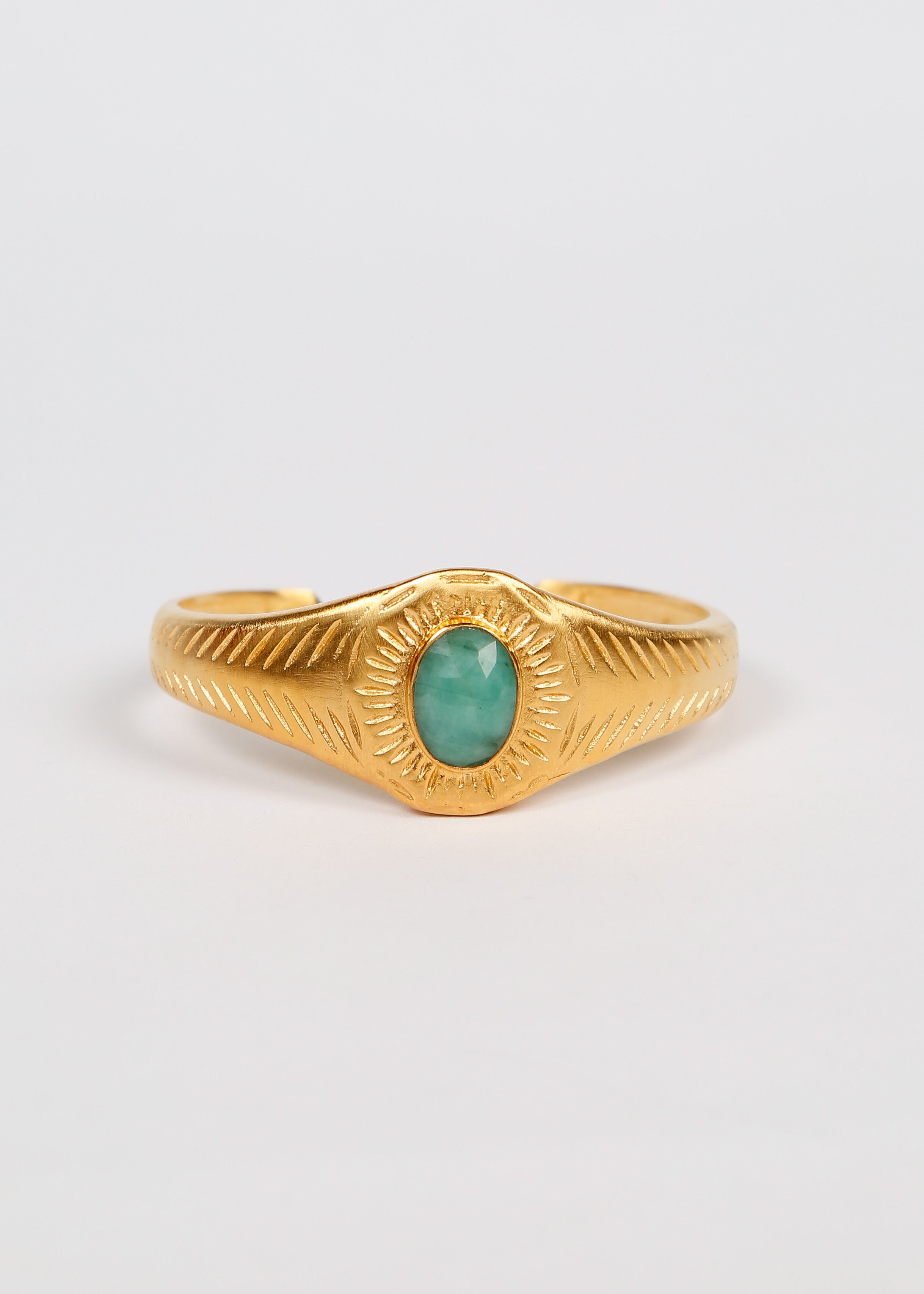 HANKA Osiris Bangle in Raw Emerald