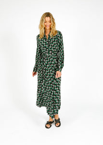 You added <b><u>DVF Tori Dress in Chains Spots Black</u></b> to your cart.