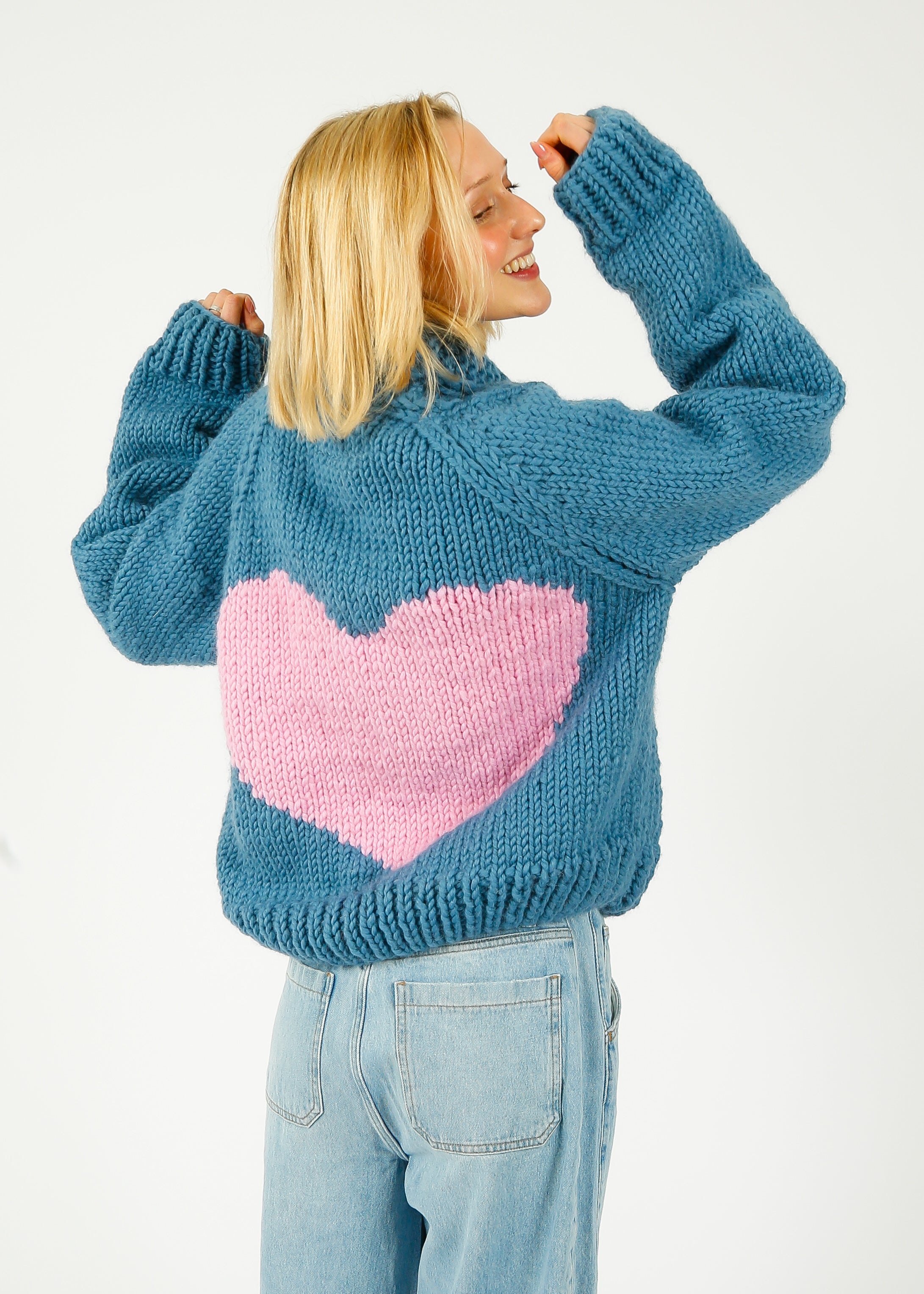 GOGO Short Heart Cardi in Midnight