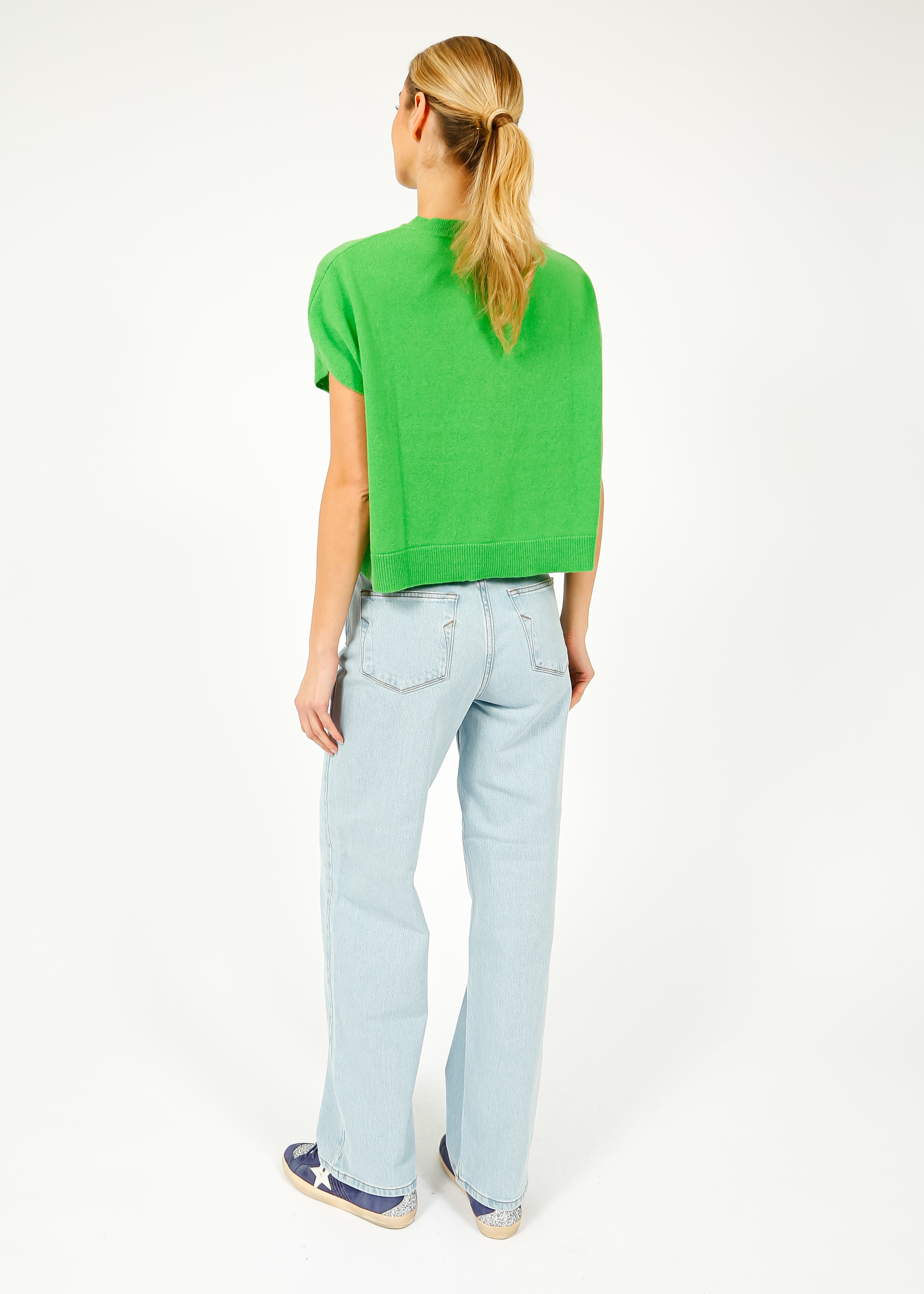 VK Imogen Boxy Crop in Kelly Green