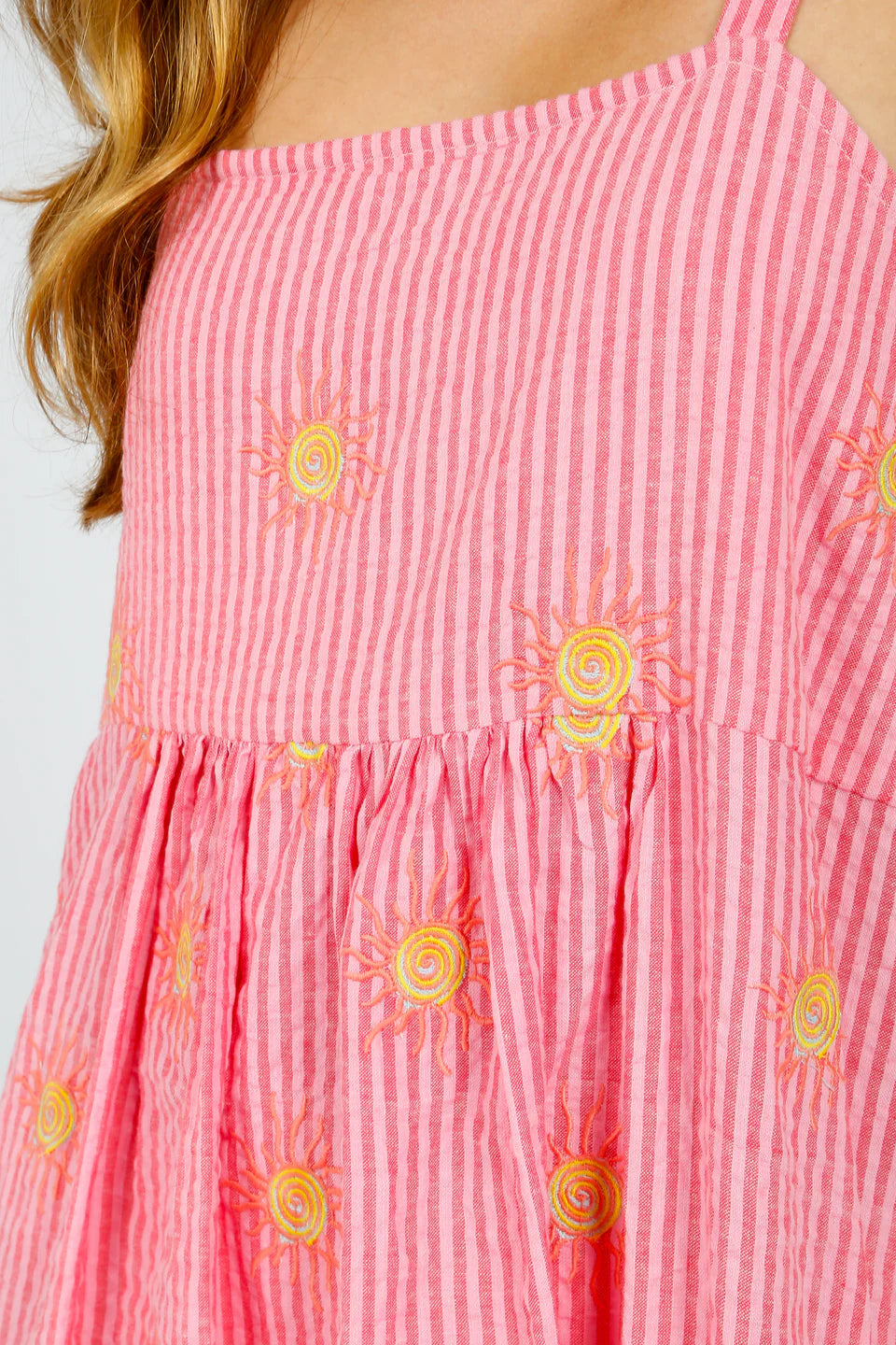 PP Robin Dress in Wavy Sun Emb Pink