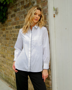 You added <b><u>R&B Maxine Blanket Stitch Shirt in White</u></b> to your cart.