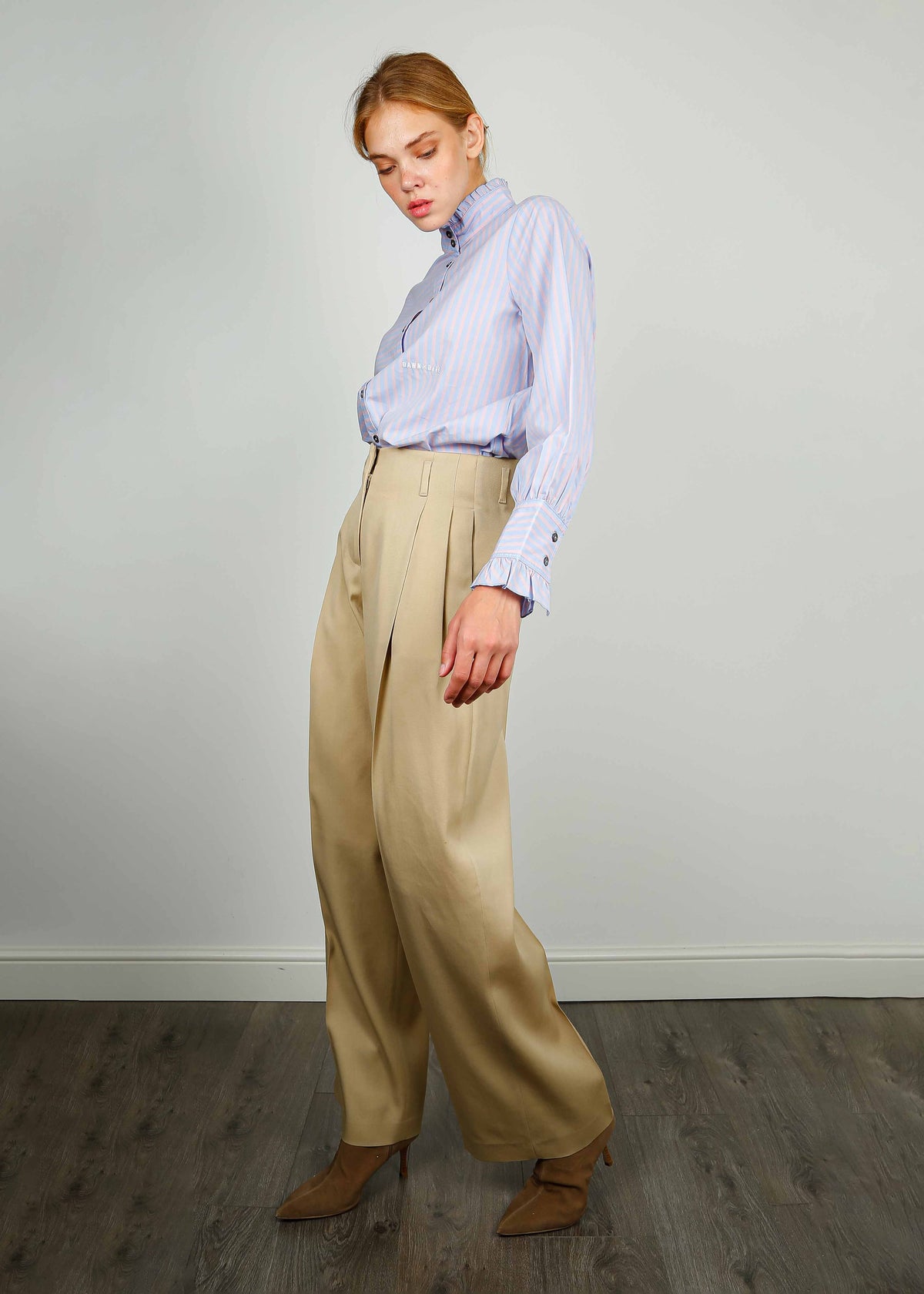 GG Golden Wool Gab Pants in Sand