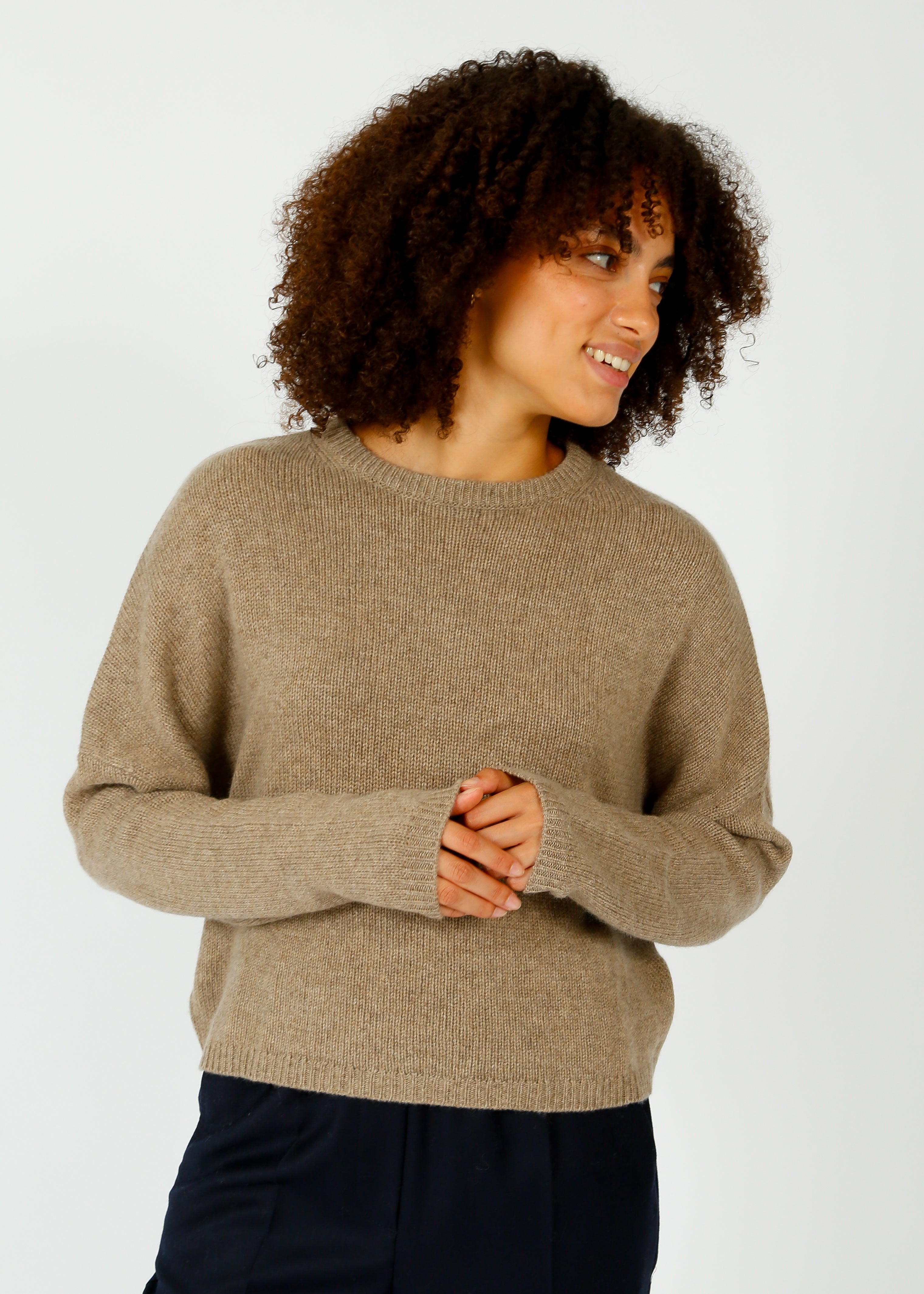 VK Oaklynn Boxy Knit Cashmere in Sandstorm