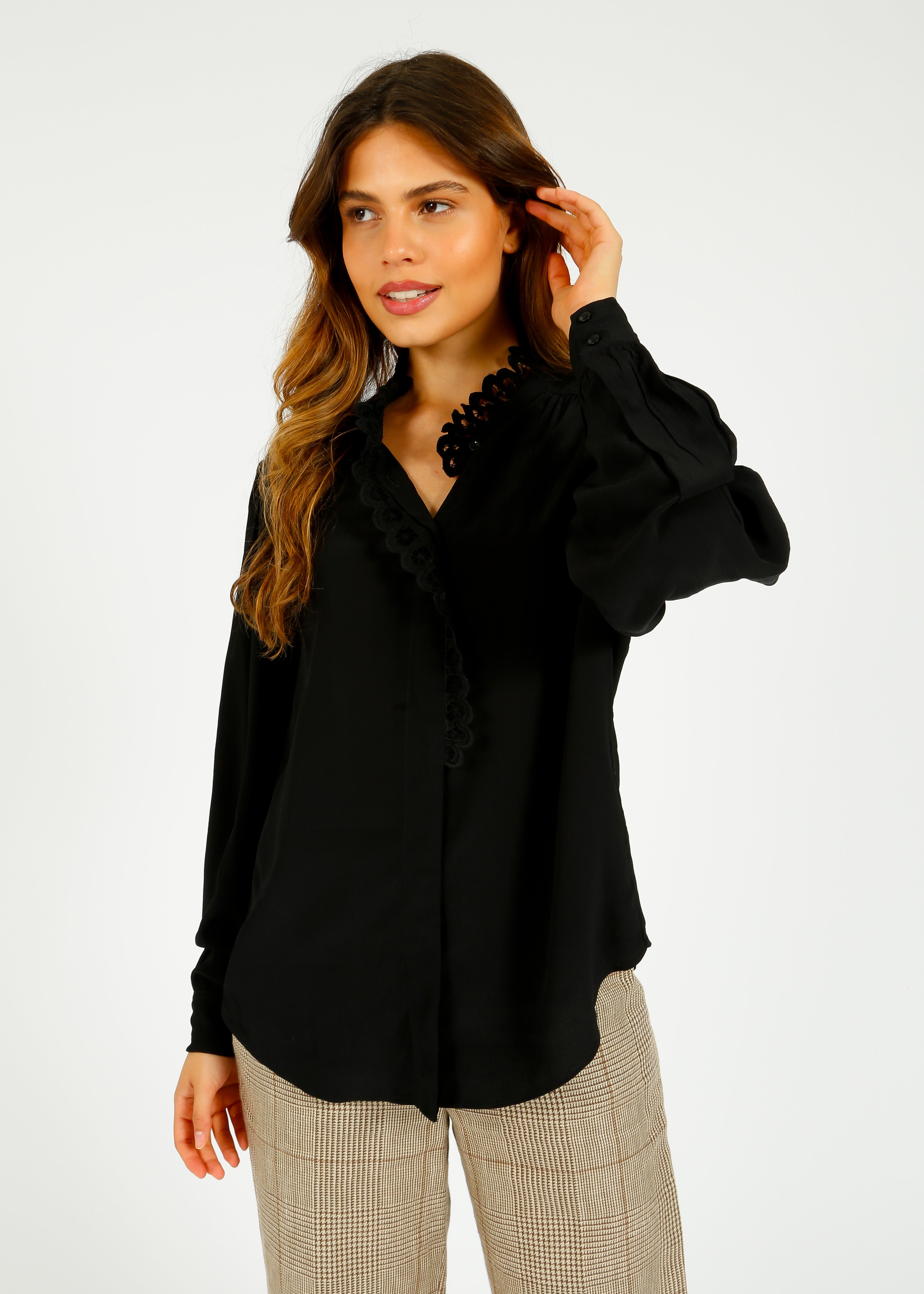 IM Estela Blouse in Black