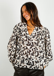 You added <b><u>RAILS Fable Shirt in Blurred Cheetah</u></b> to your cart.