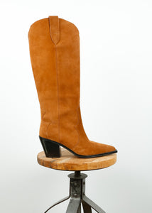 You added <b><u>AM Mabel Boot in Tan</u></b> to your cart.