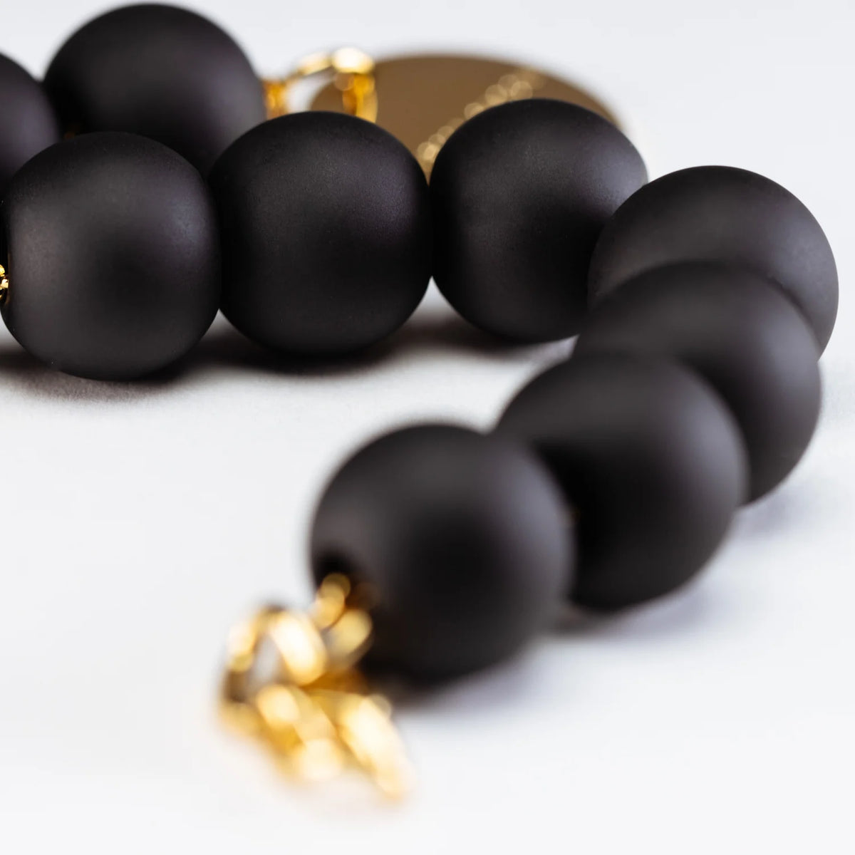 VBARONI Beads Bracelet in Matt Black