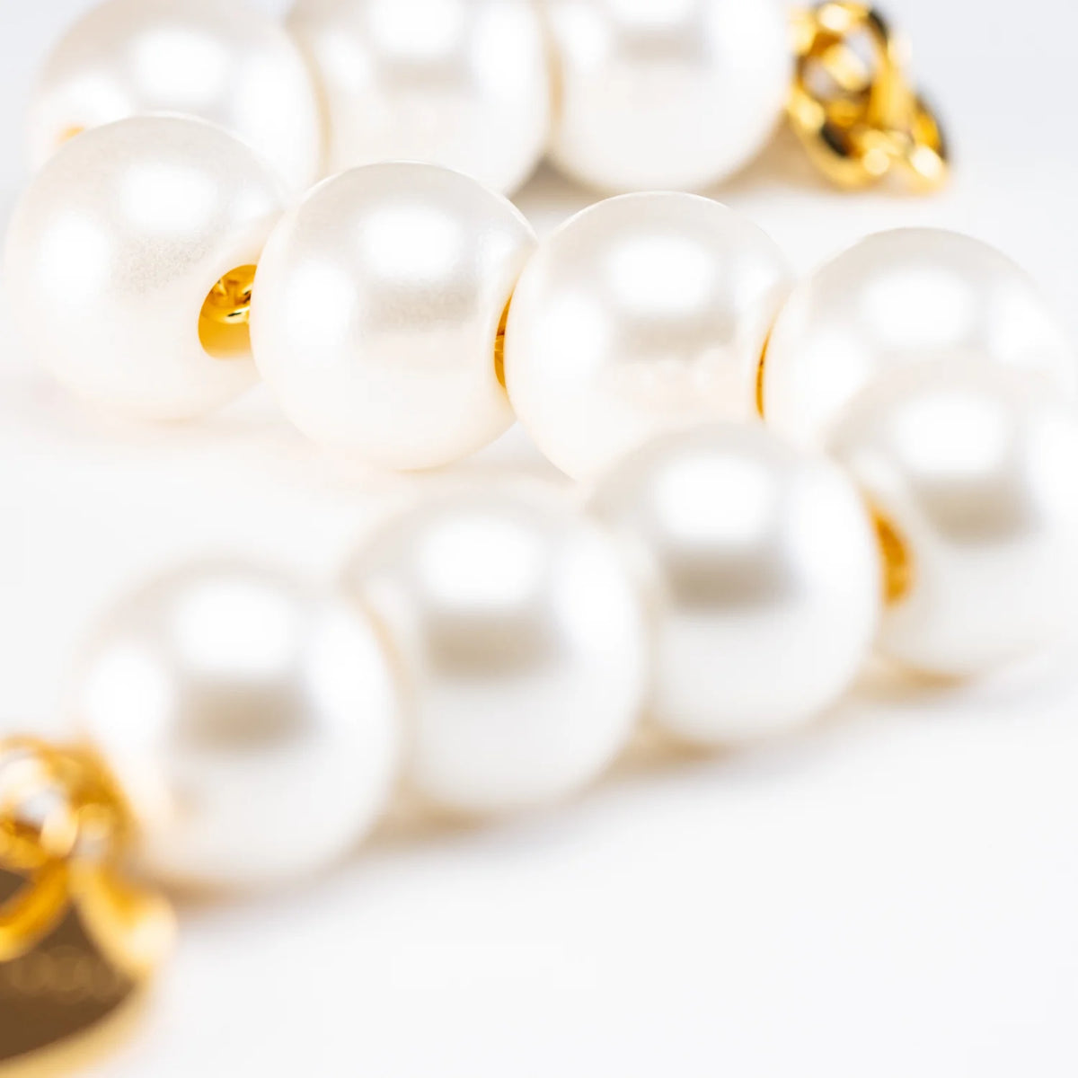 VBARONI Bead Bracelet in Pearl