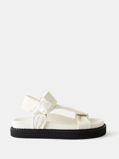 IM Naori Sandals in White