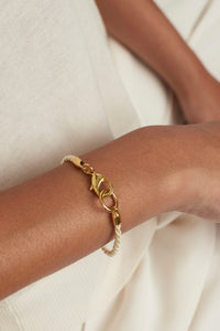 You added <b><u>TS Friendship Bracelet in Champagne</u></b> to your cart.