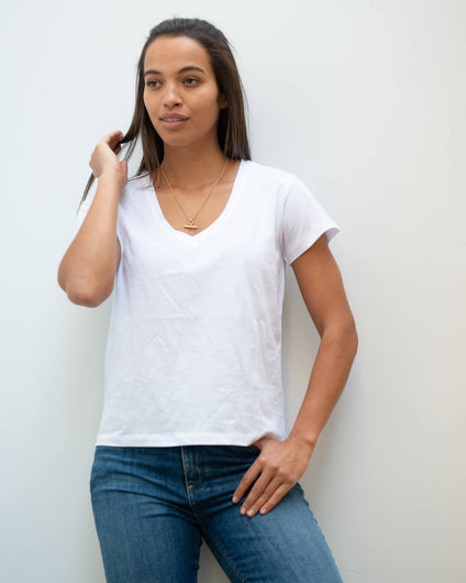 YT V neck tee in white