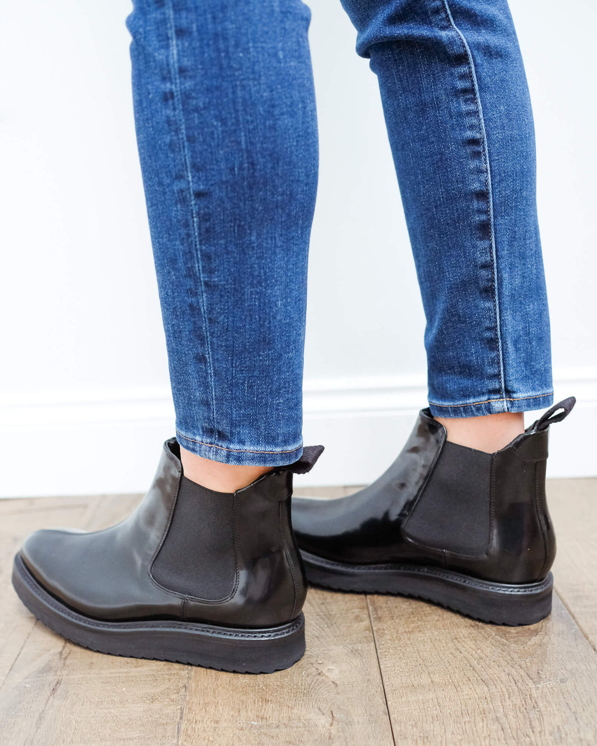 Grenson Gisele gloss chelsea boots in black