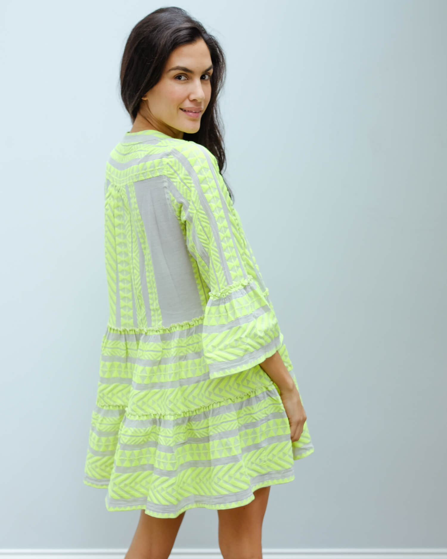 D 194 Short Ella dress in lime