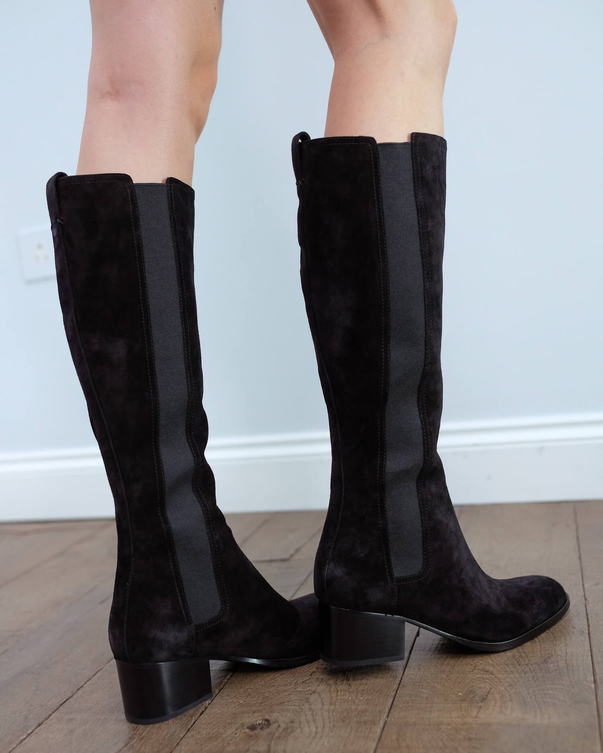 R&B Walker Tall boot in black