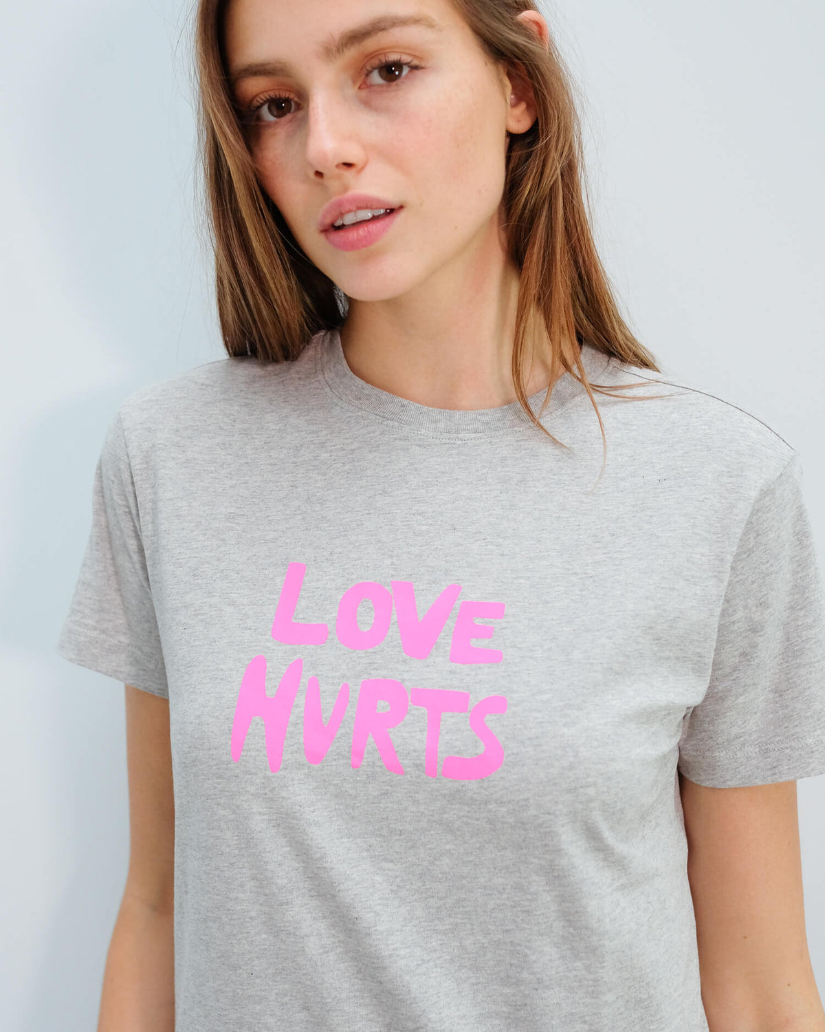 BF Love hurts tee in grey