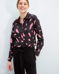 You added <b><u>DVF Samson top in falling lips black</u></b> to your cart.