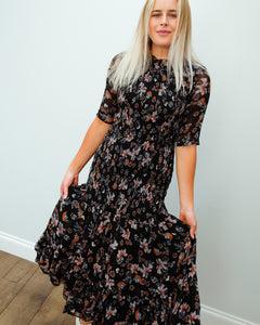 You added <b><u>VB Gabi dress in black multi</u></b> to your cart.