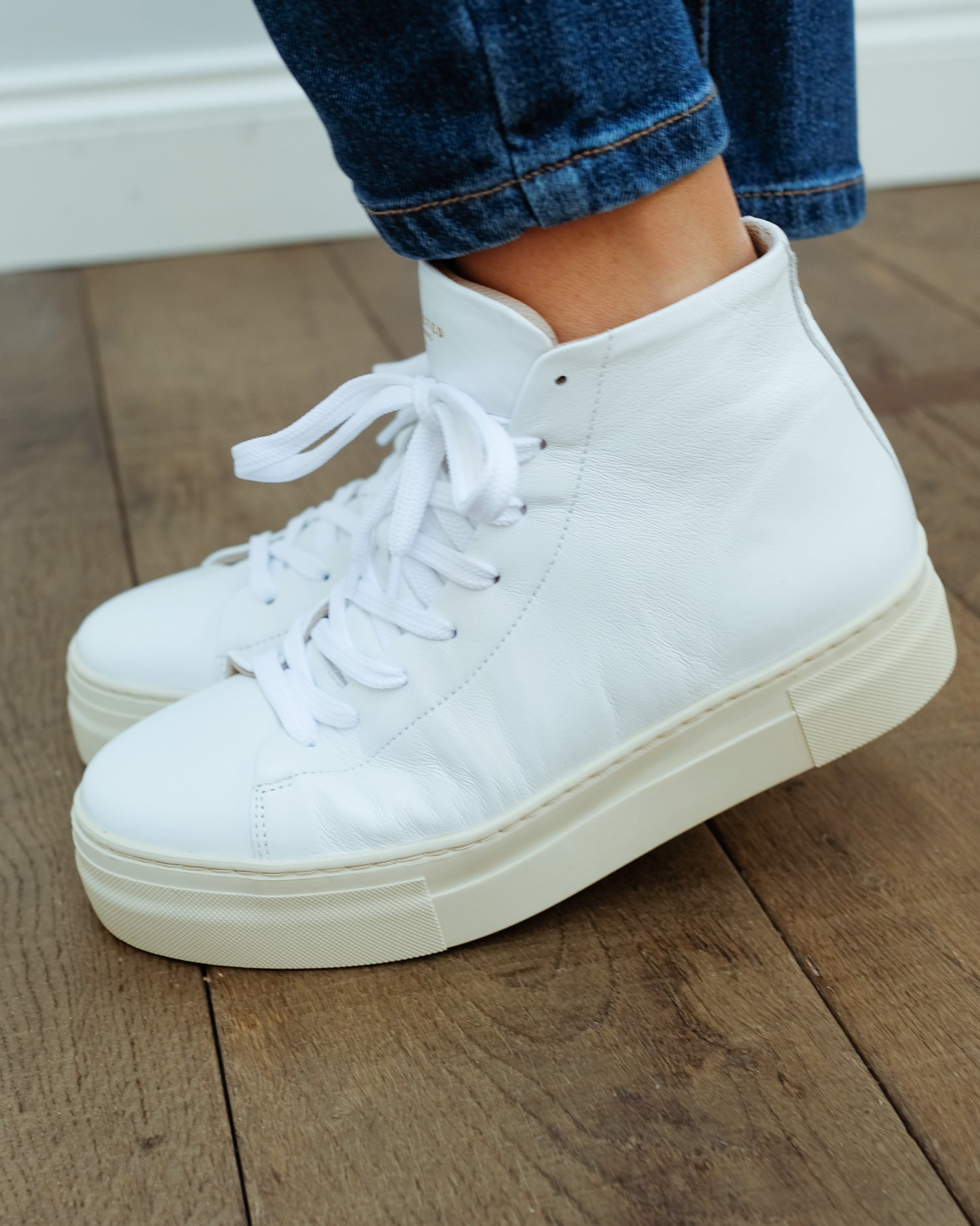 SLF Hailey hightop trainer in white