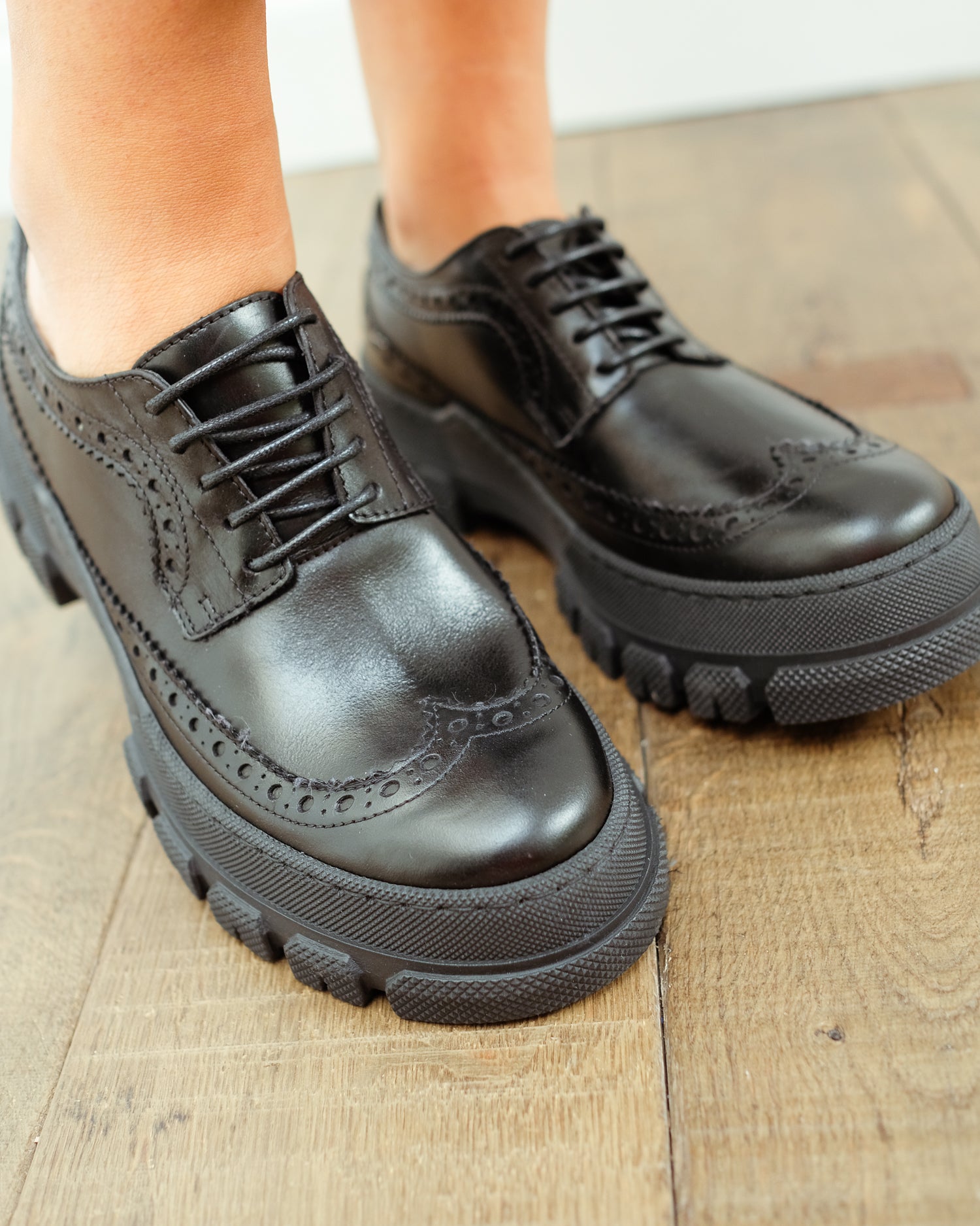 MM Riad chunky brogue in black