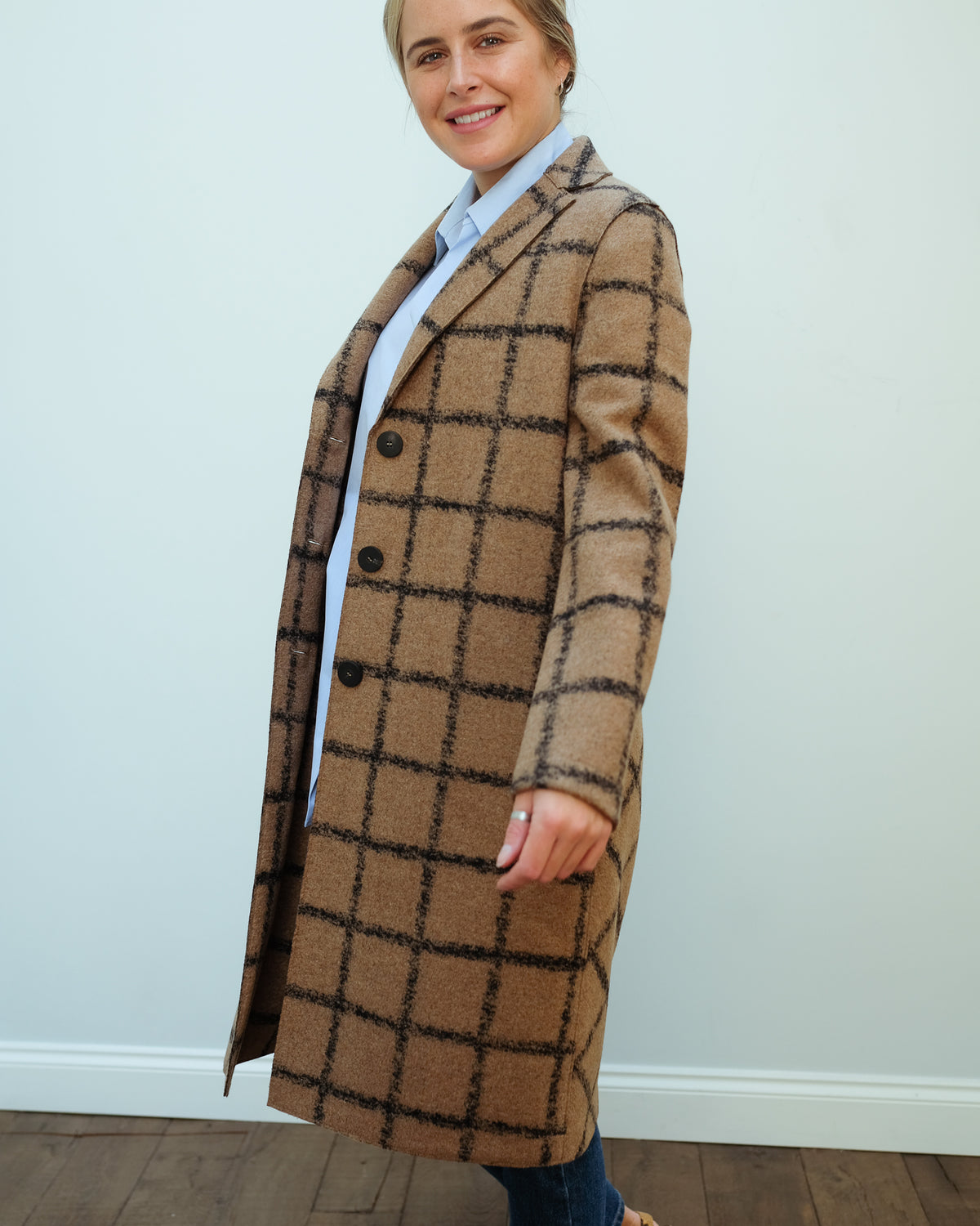 HW Overcoat in windowpane camel