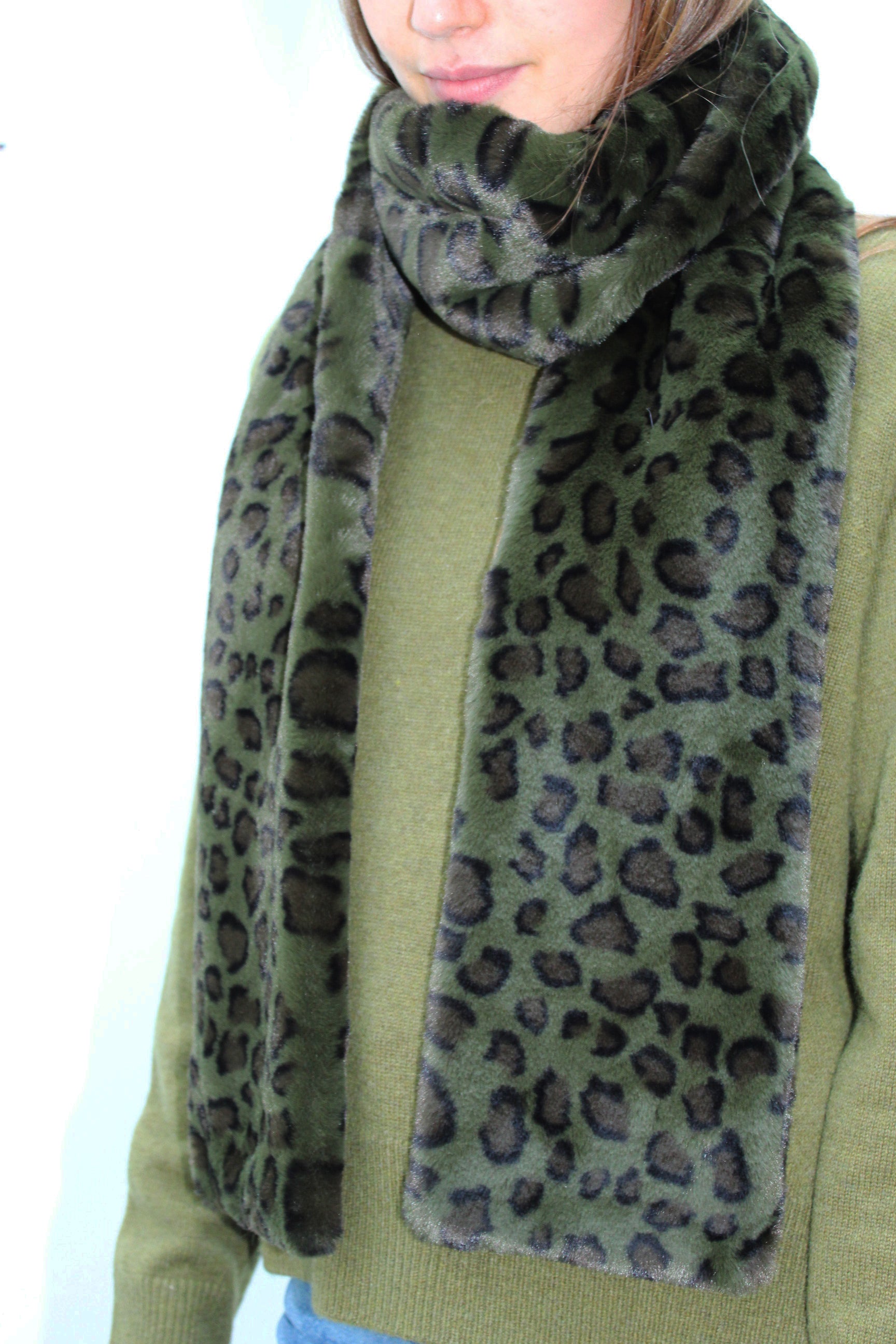 NOOKI Ari Scarf in Khaki Leopard