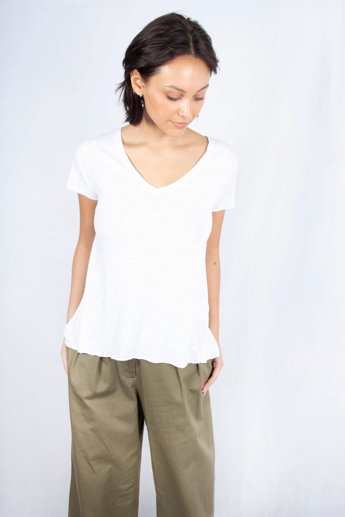 AV JAC51 Short Sleeve Tee in White