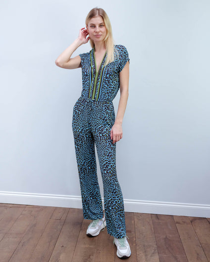 HB 8552 Leopard jumpsuit in blue