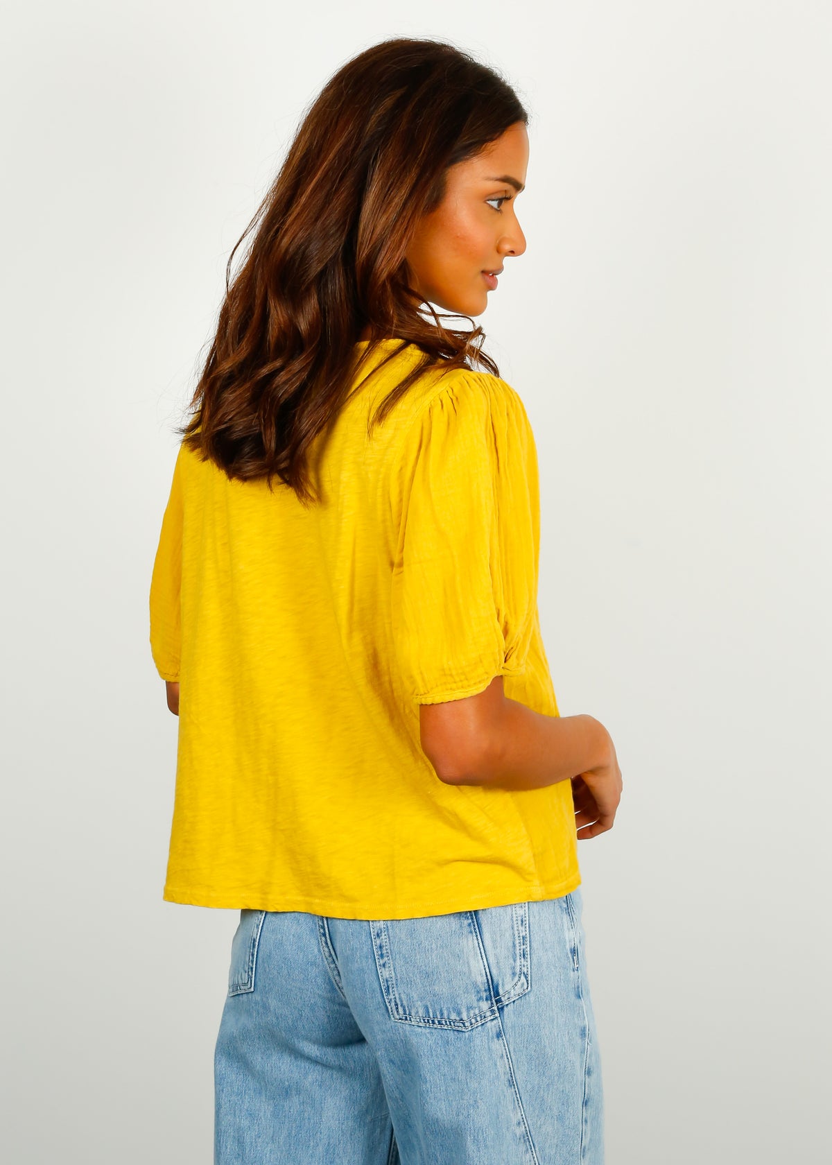 V Louisa Top in Buttercup