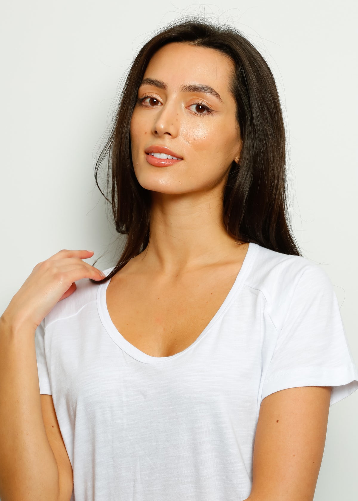 PARK SS Cotton V Neck in White