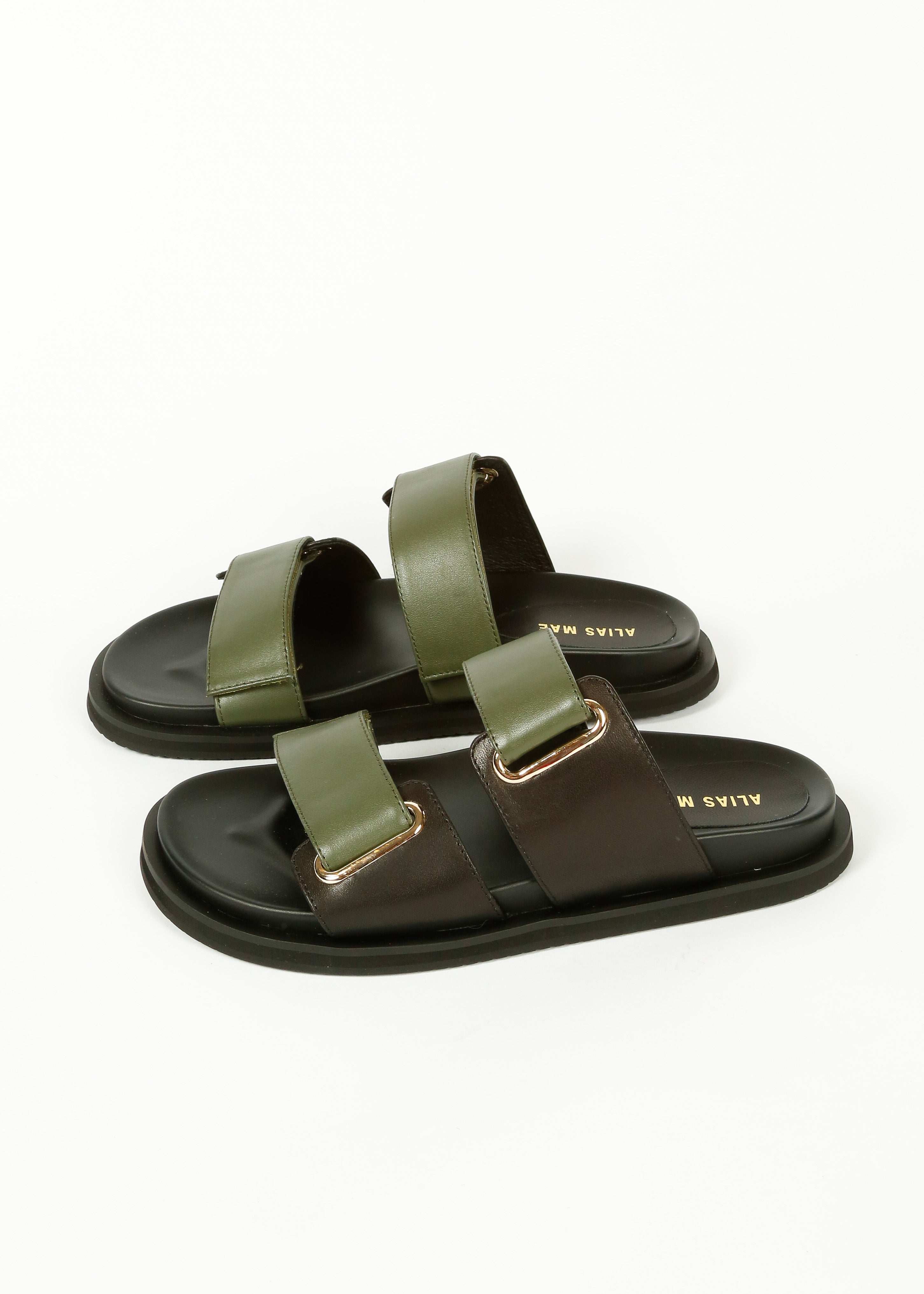 AM Pacey Slide in Black