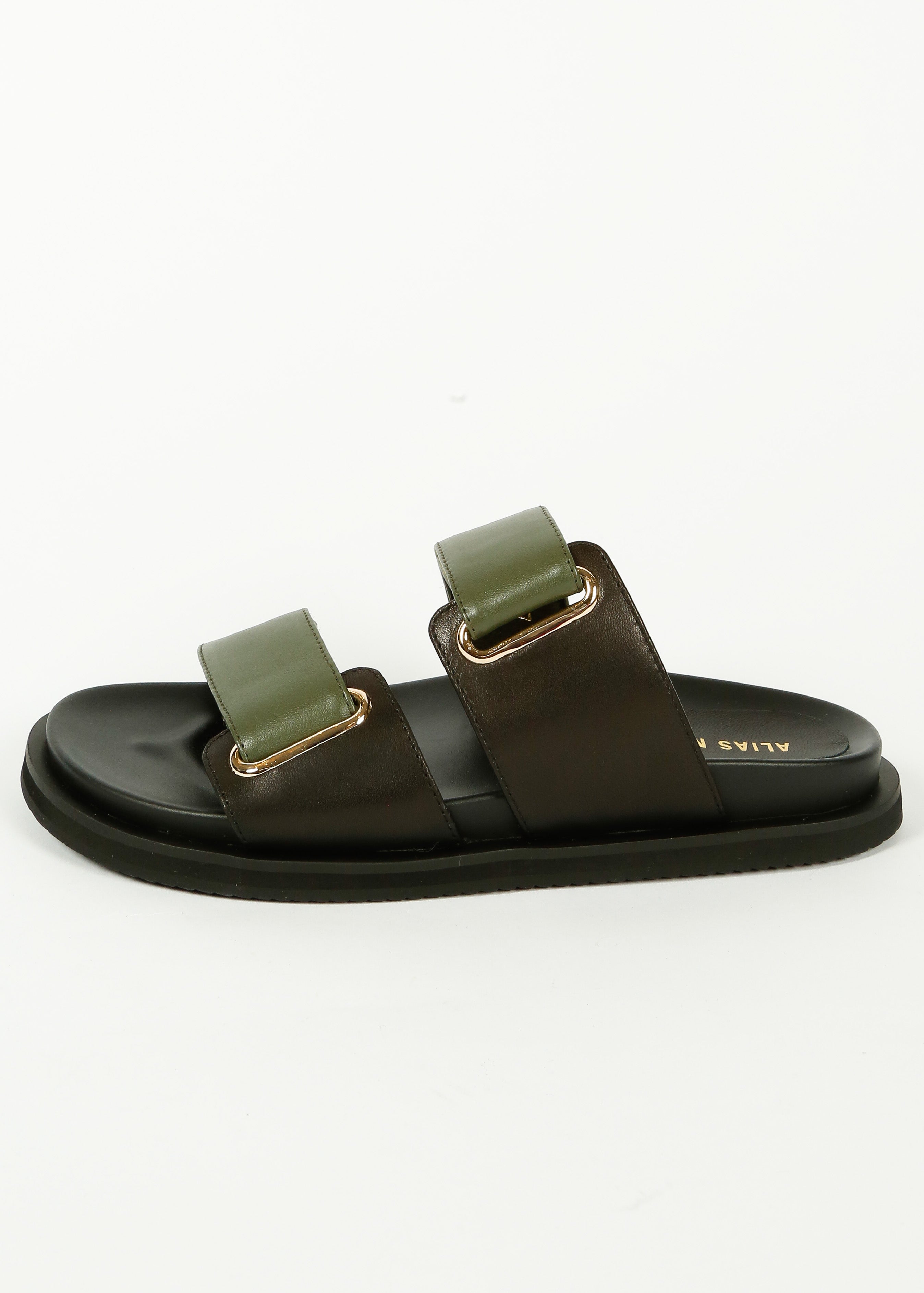 AM Pacey Slide in Black