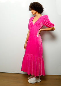 You added <b><u>RHODE Ester Dress in Jaipur</u></b> to your cart.