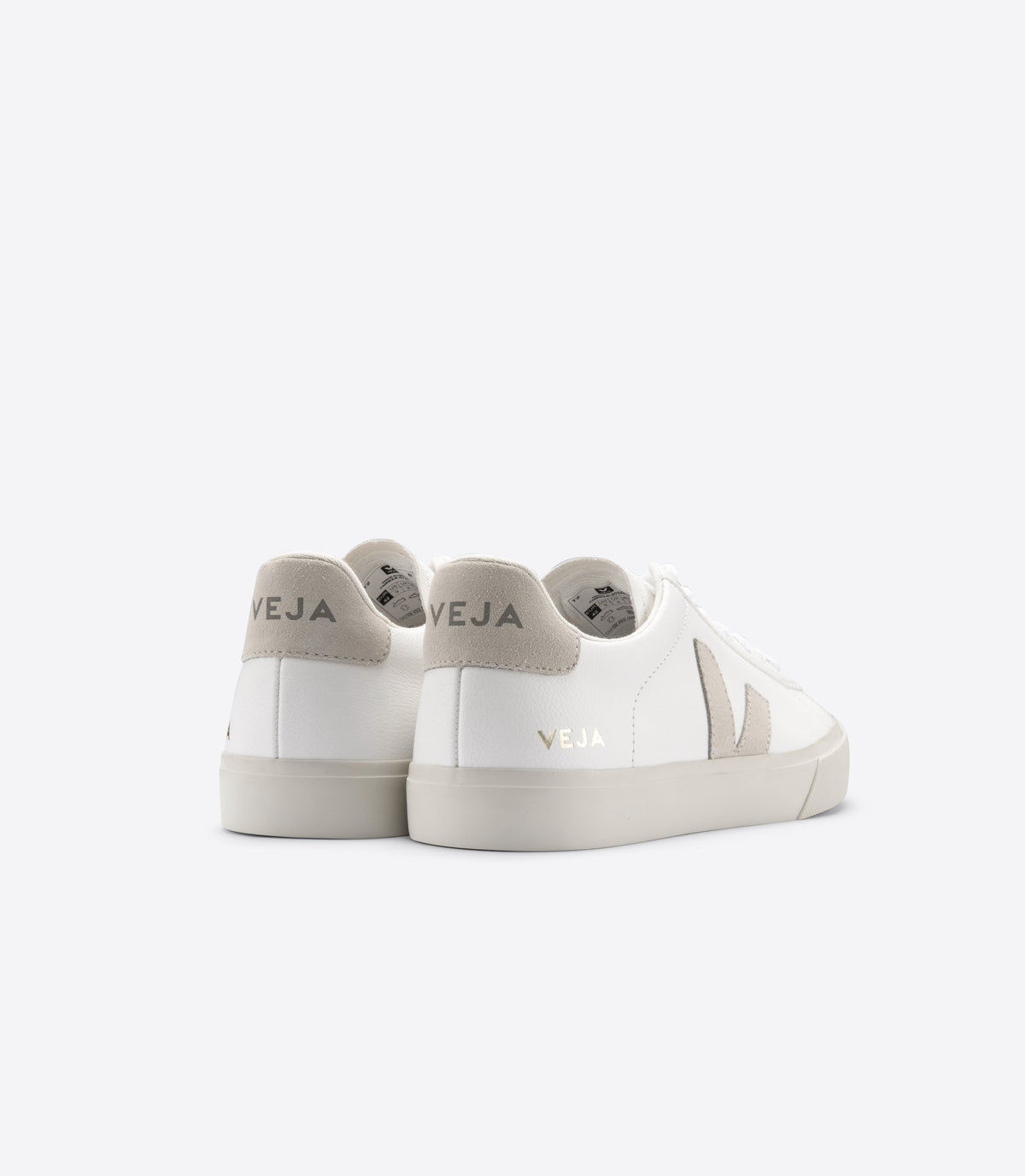 VEJA Campo Chromfree in Extra White, Natural Suede