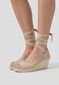 You added <b><u>SLF Eva Wedge Espadrilles in Chinchilla</u></b> to your cart.