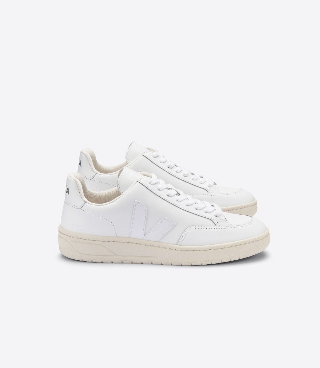 VEJA V-12 Leather in Extra White